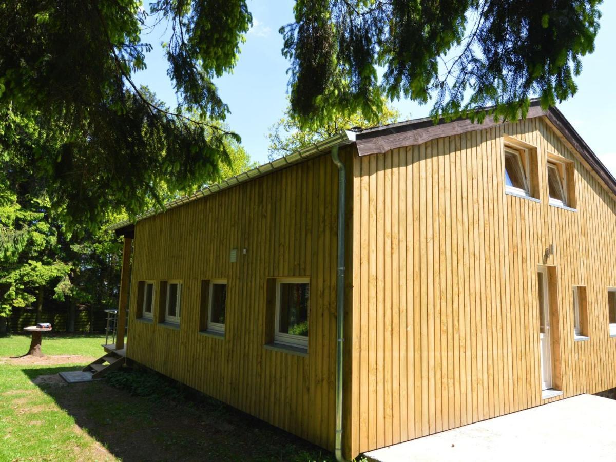 Welcoming Cottage In Hatrival With Terrace Saint-Hubert Exterior photo