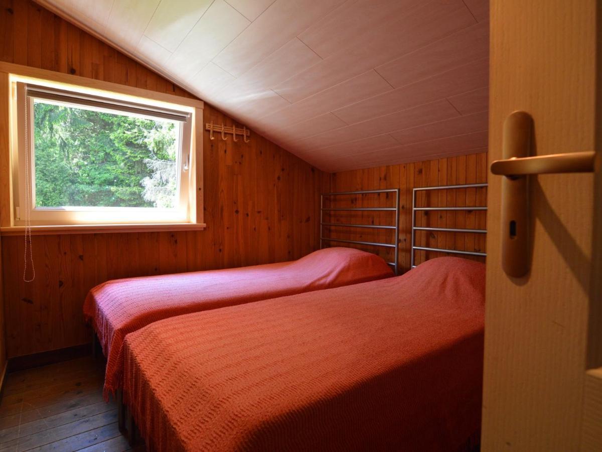 Welcoming Cottage In Hatrival With Terrace Saint-Hubert Exterior photo