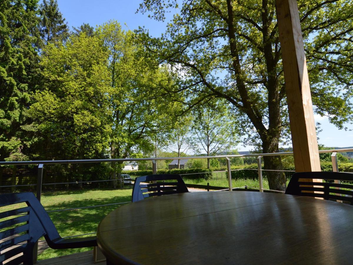 Welcoming Cottage In Hatrival With Terrace Saint-Hubert Exterior photo